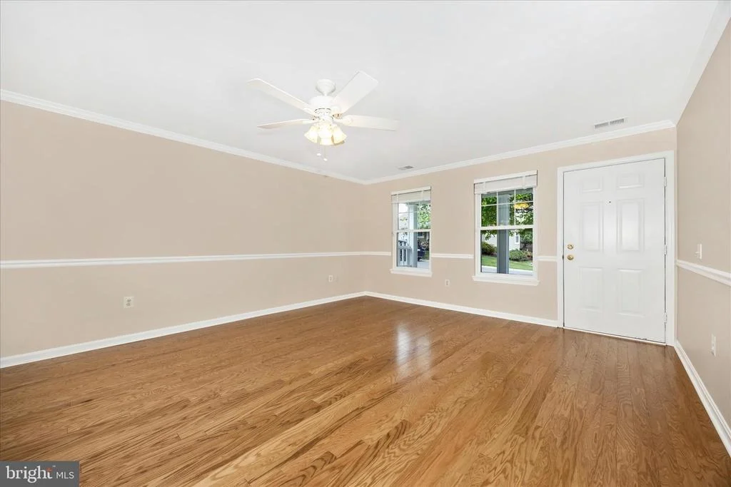 Photo of 1007 PARADE LANE
