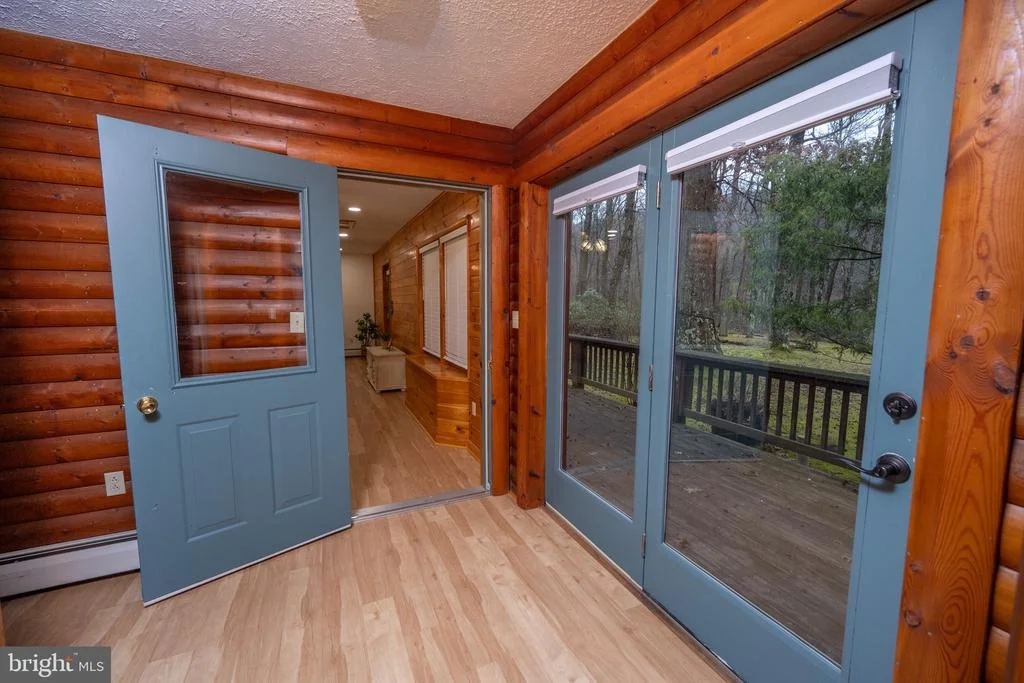 Photo of 526 GLEANINGS DRIVE
