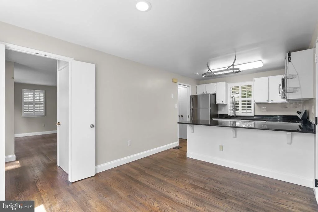 Photo of 9406 HALE PLACE