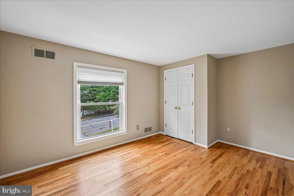 Photo of 8807 BELLS MILL ROAD