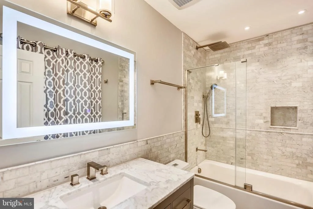 Photo of 15209 DONNA DRIVE