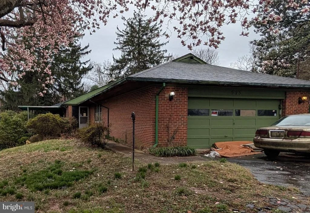 Photo of 523 COPLEY LANE