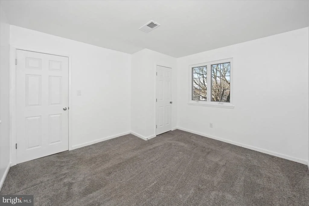 Photo of 19 SQUIRE CIRCLE