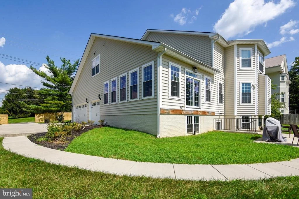 Photo of 6004 MUNCASTER MILL ROAD