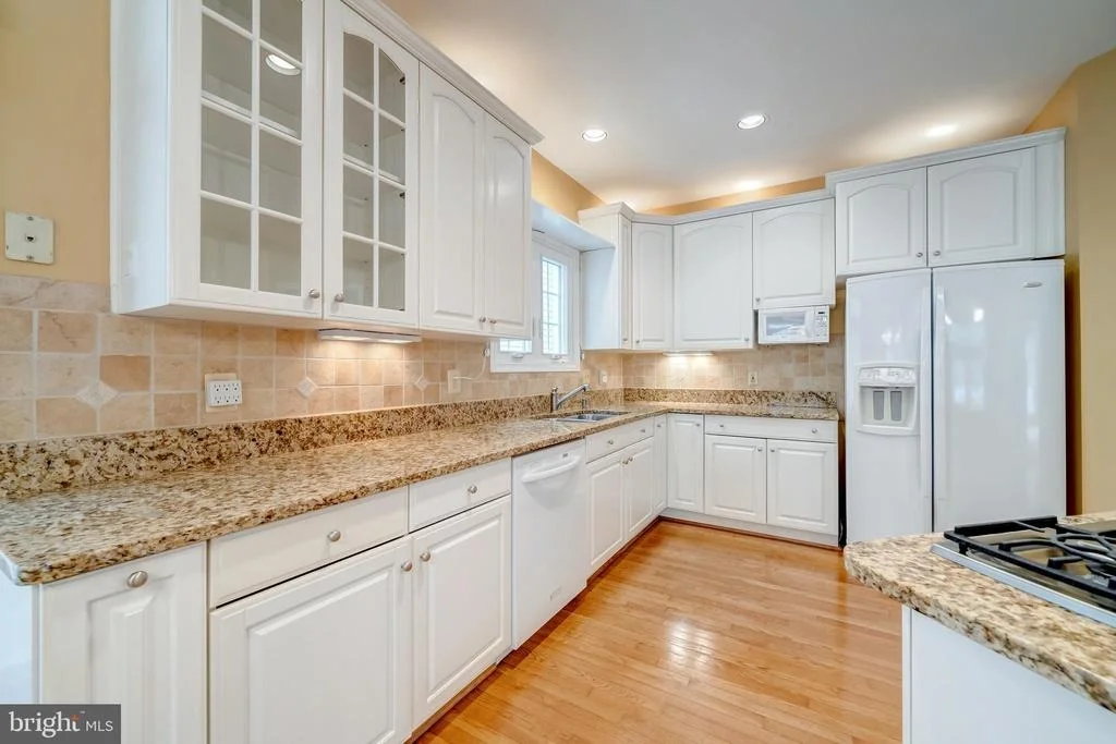 Photo of 2902 STRATHAVEN PLACE