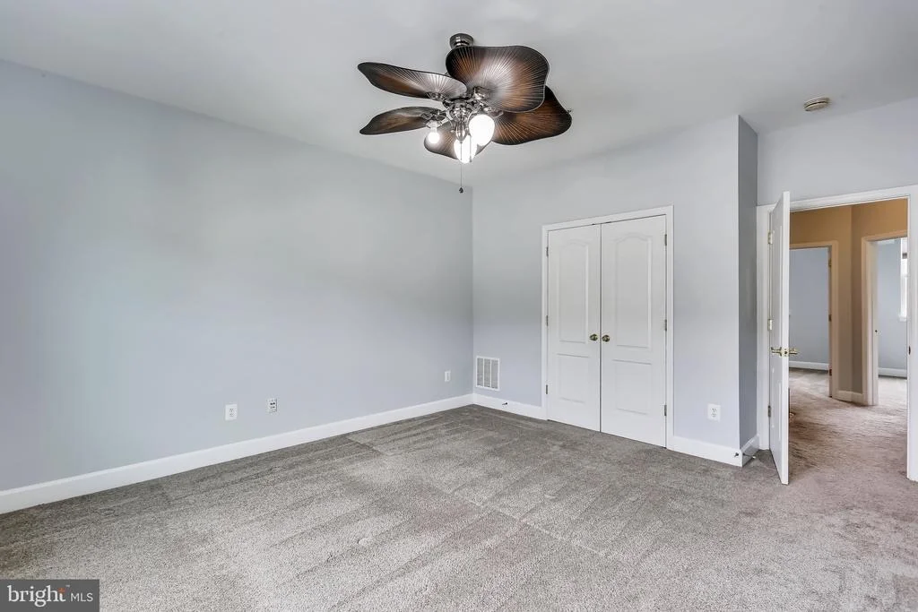 Photo of 19485 DOVER CLIFFS CIRCLE