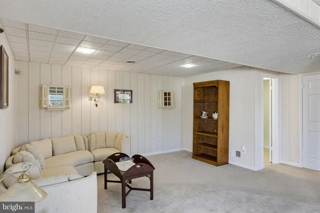 Photo of 375 SUNSHINE WAY