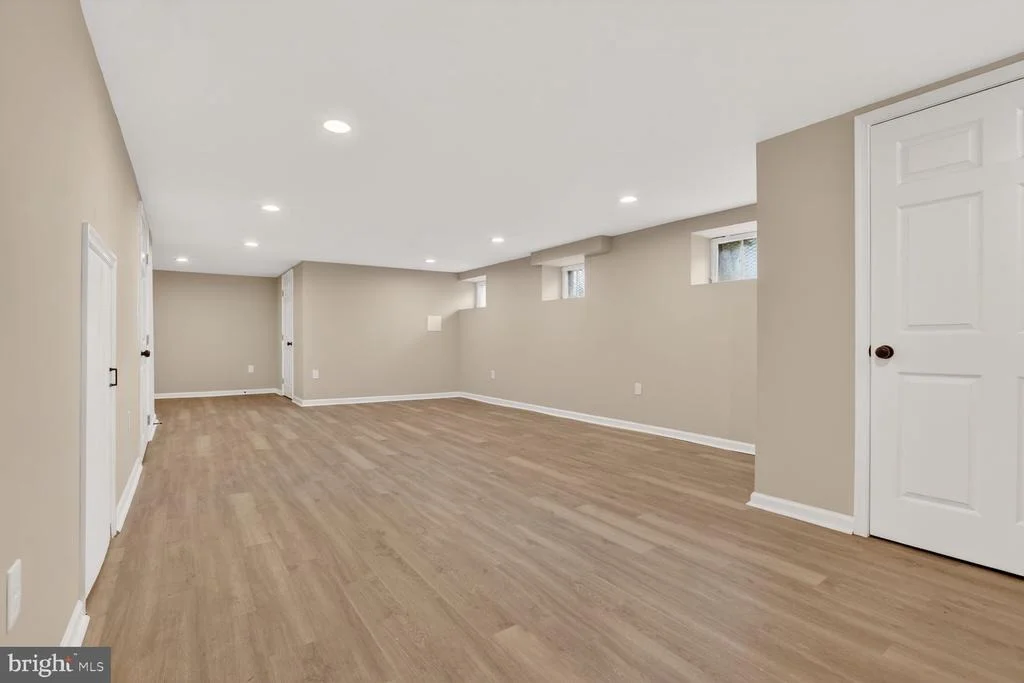 Photo of 315 E COLD SPRING LANE