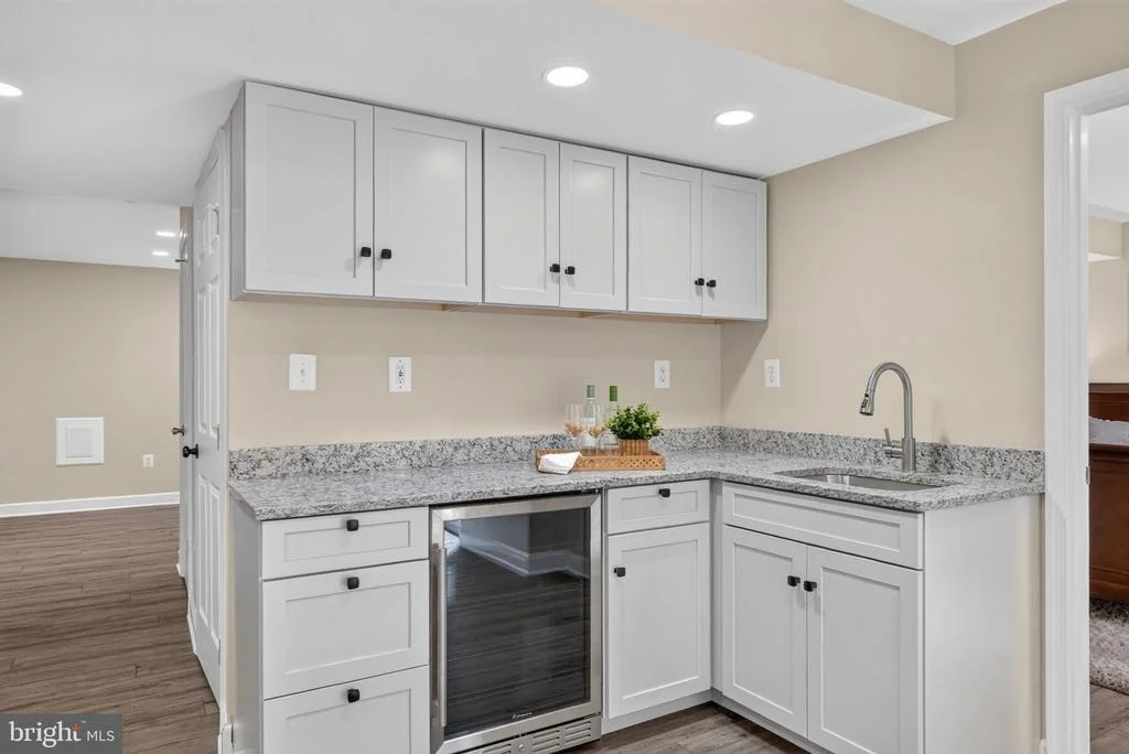 Photo of 6518 DEBHILL LANE