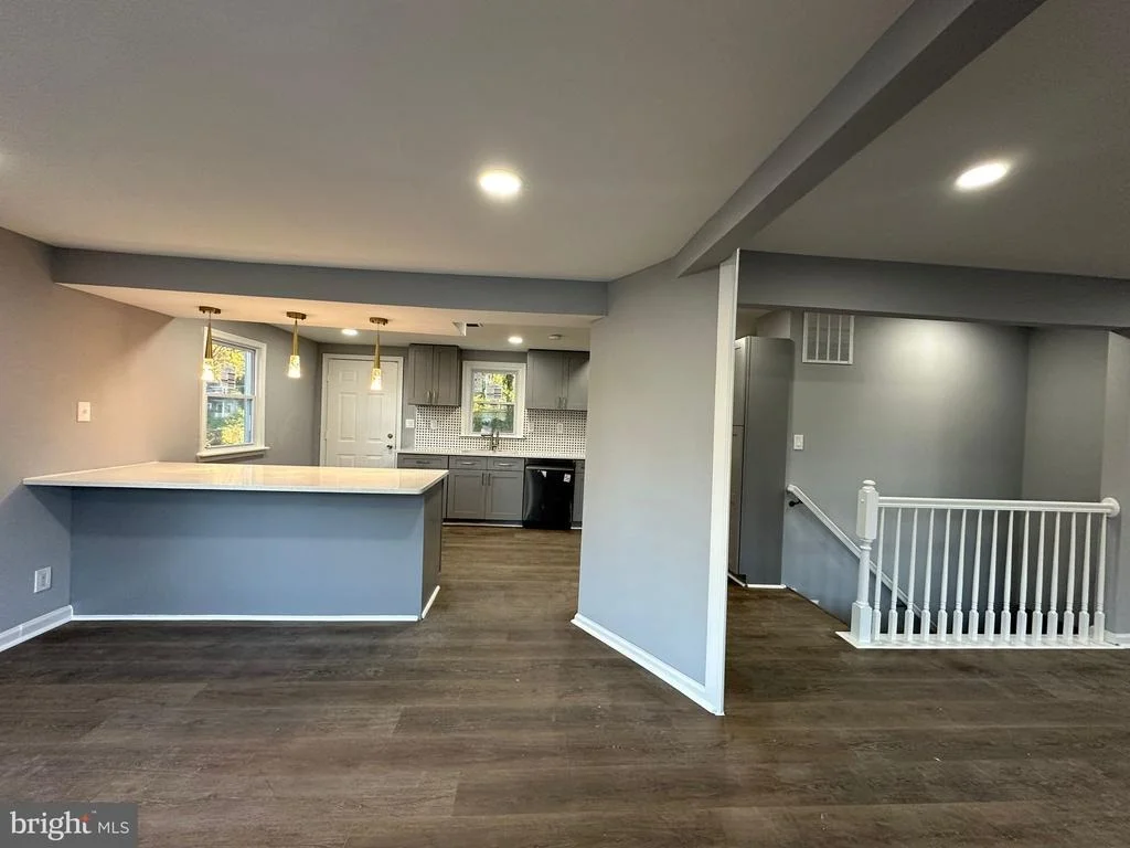 Photo of 4103 MAPLE