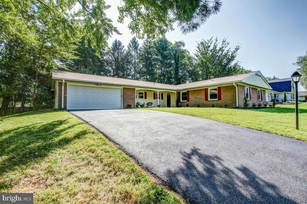 Photo of 14105 BLAZER LANE