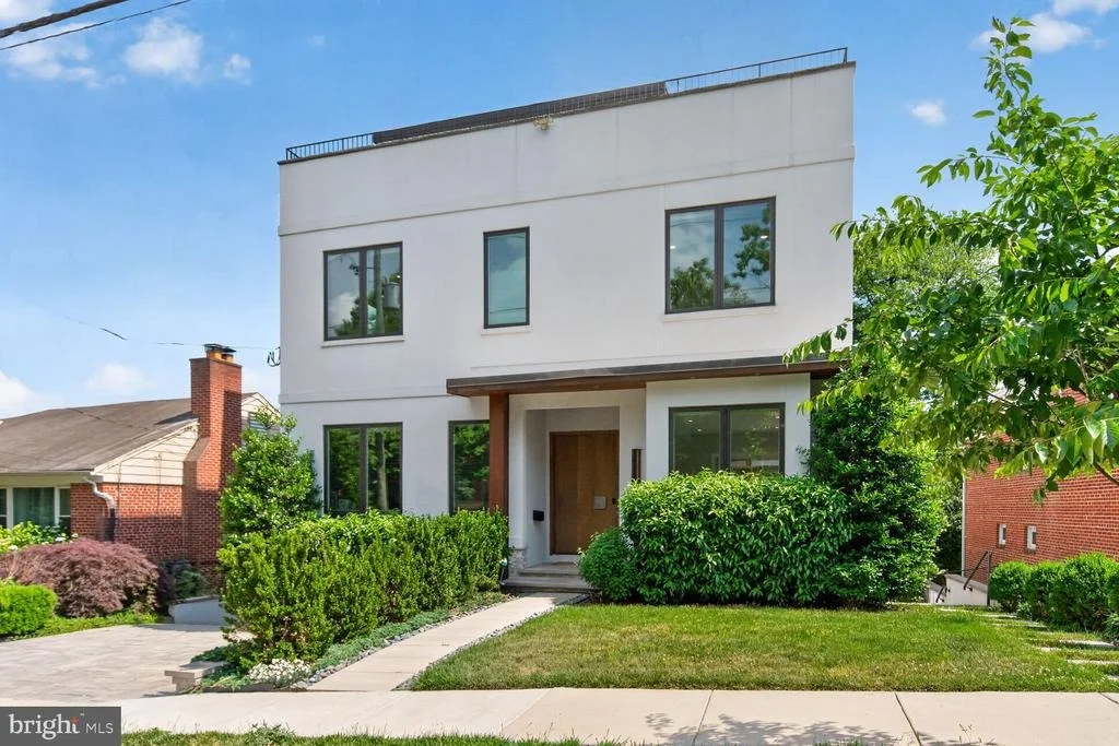 Photo of 4512 SALEM LANE NW