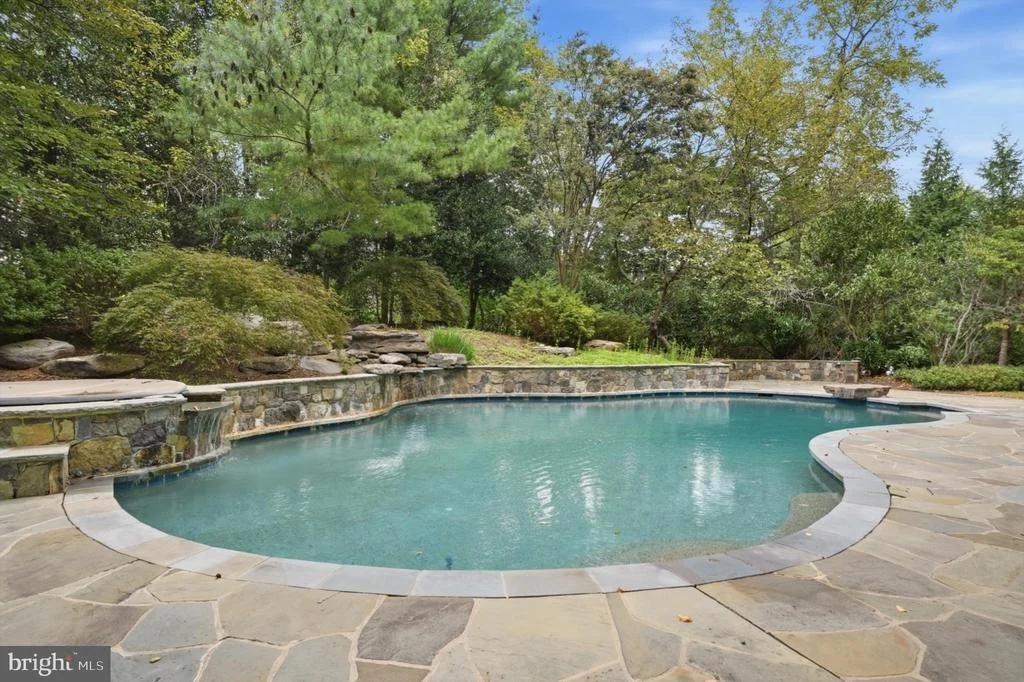 Photo of 9801 BENTCROSS DRIVE