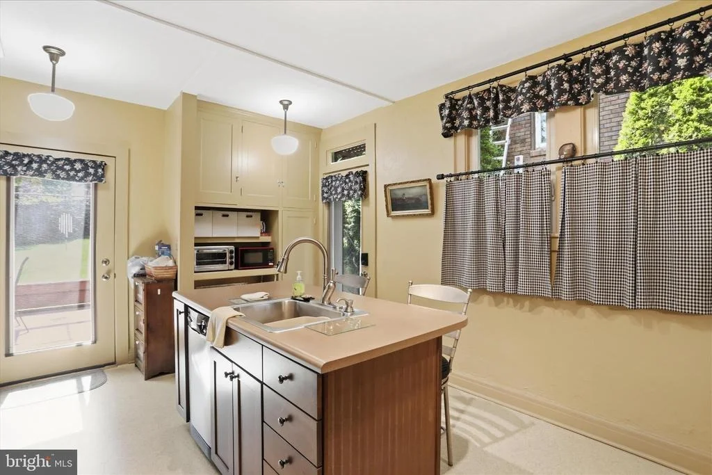 Photo of 106 LUTEMAN ROAD