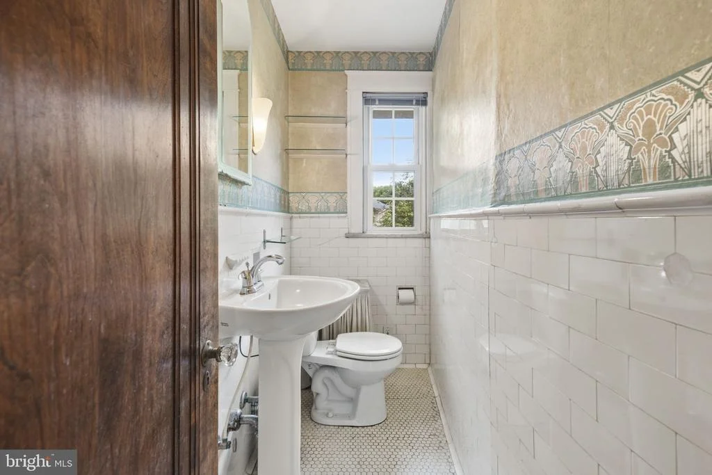 Photo of 3706 MENLO DRIVE