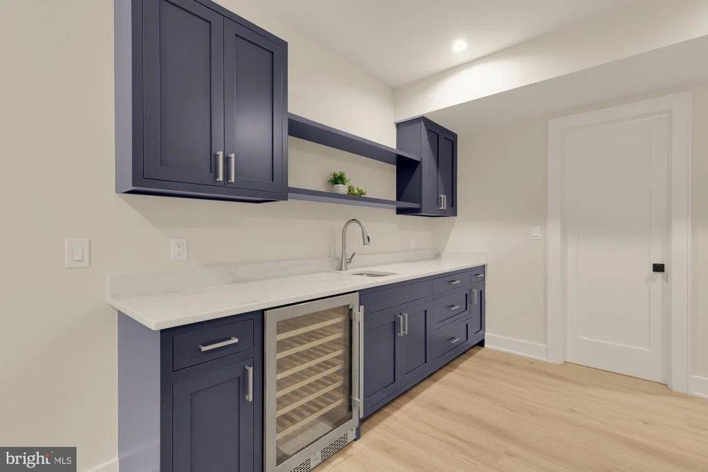 Photo of 9512 FOREST ROAD