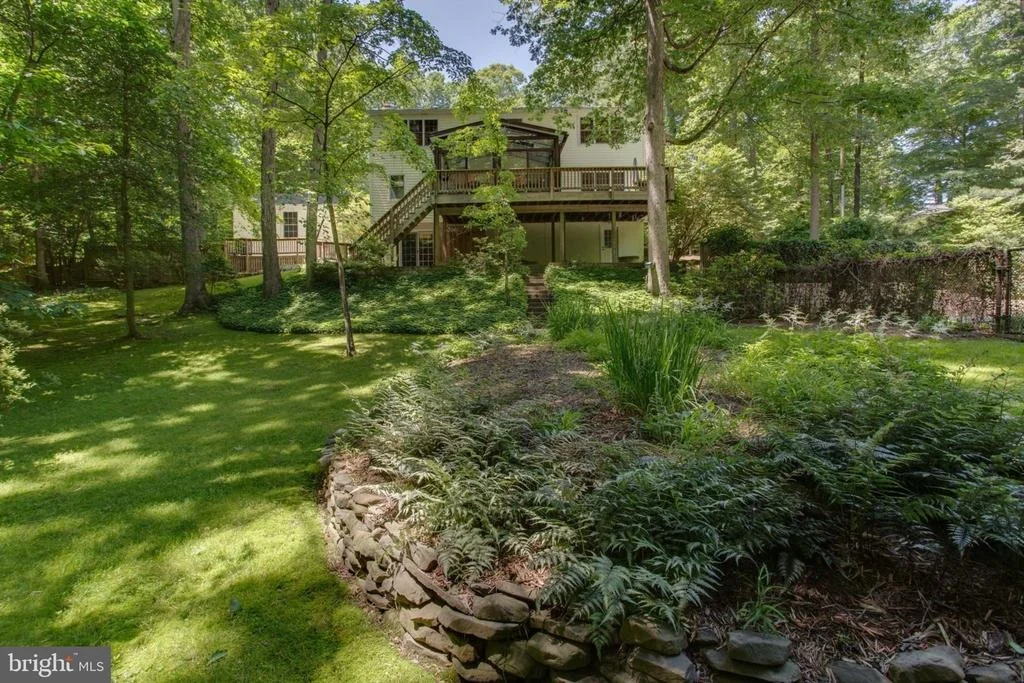 Photo of 10425 MOUNT VERNON DRIVE