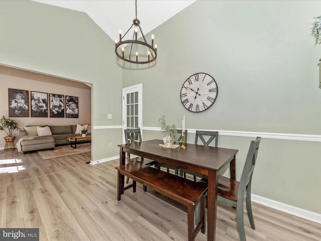 Photo of 84 GORDON DRIVE