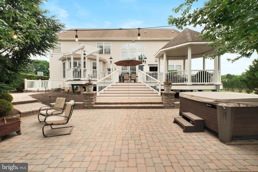 Photo of 4 COPPERLEAF COURT