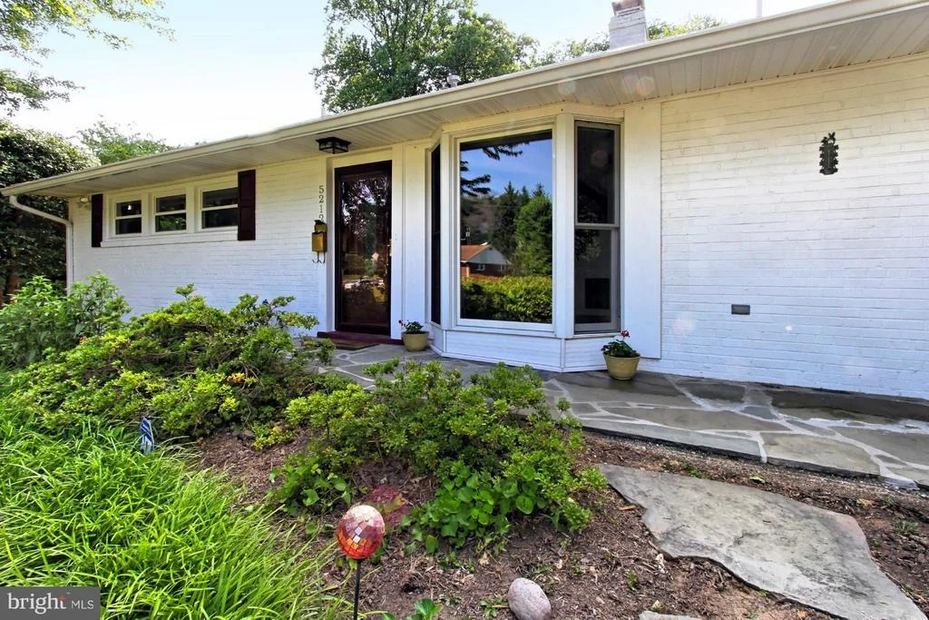 Photo of 5212 JULIET STREET