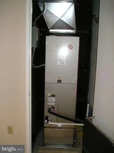 Photo of Unit 1114 at 15101 INTERLACHEN DRIVE