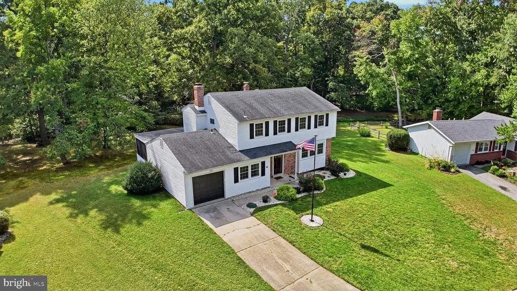 Photo of 20 MERION COURT