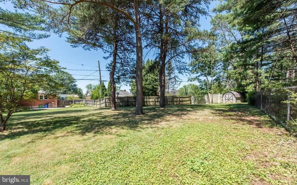 Photo of 423 NEEPIER ROAD