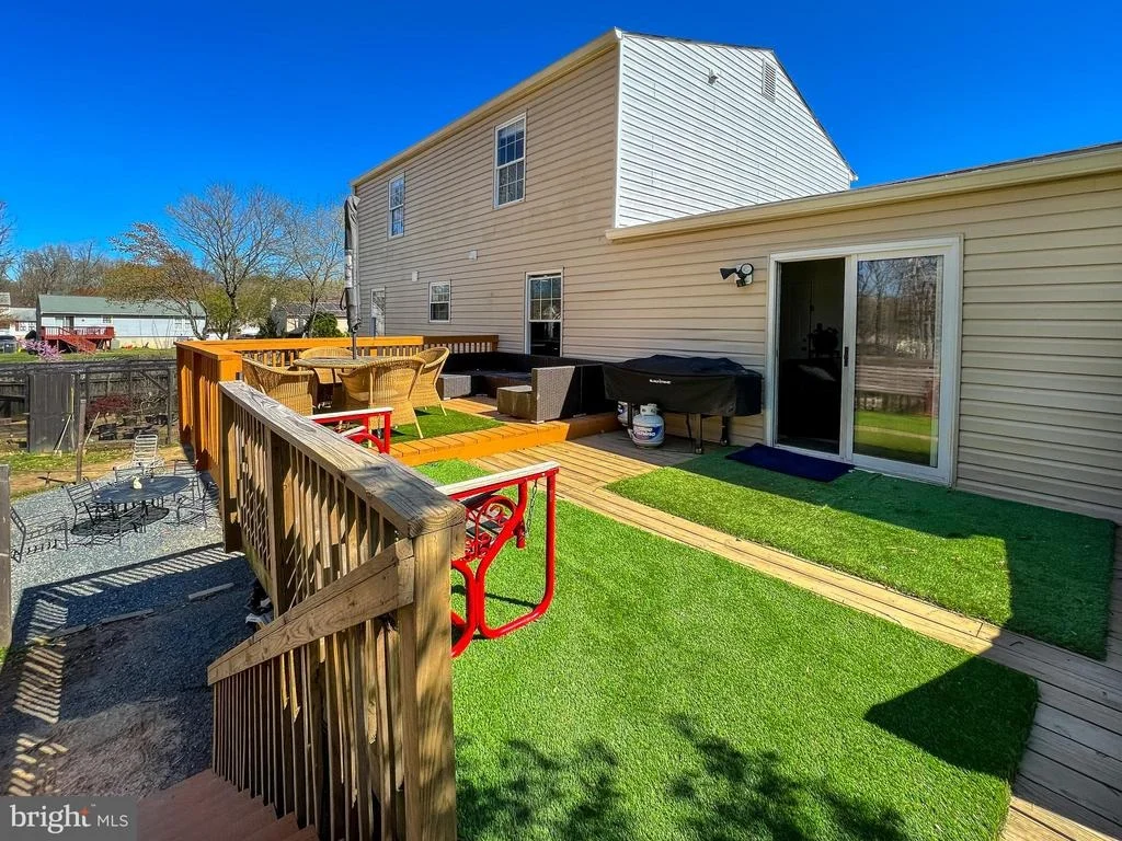 Photo of 9601 ROOSTER LANE