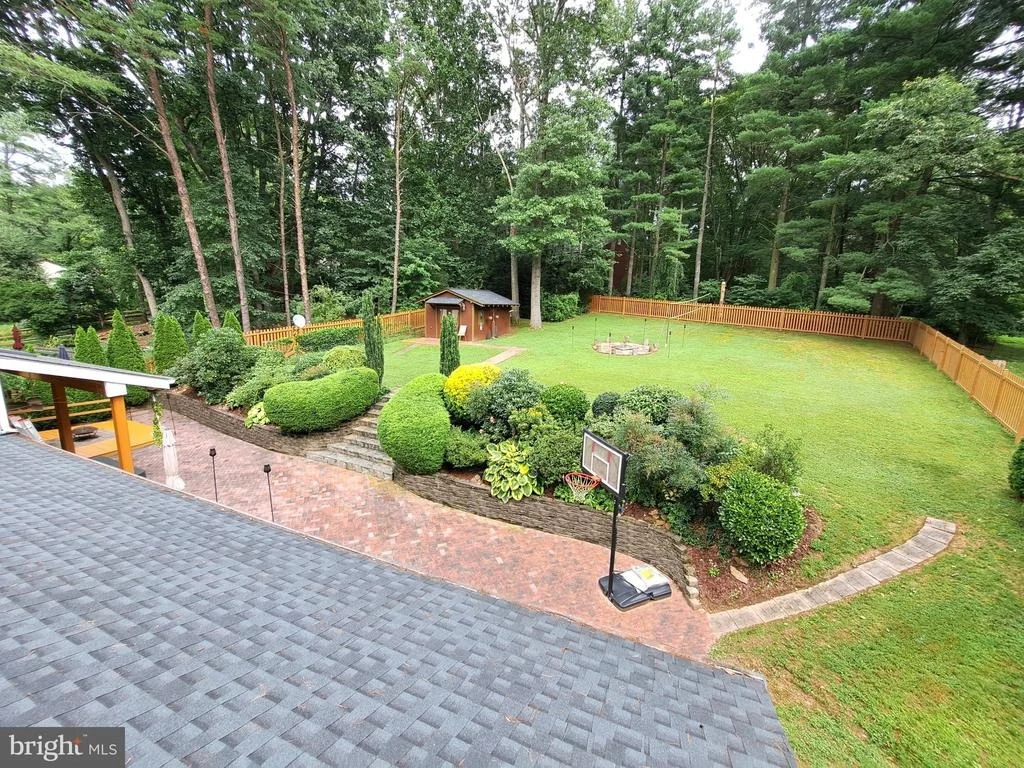 Photo of 10929 HOWLAND DRIVE