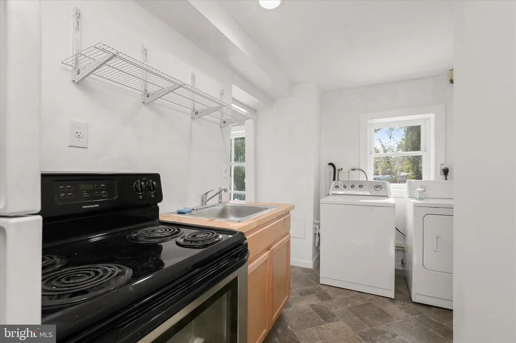 Photo of 415 SCHWARTZ AVENUE