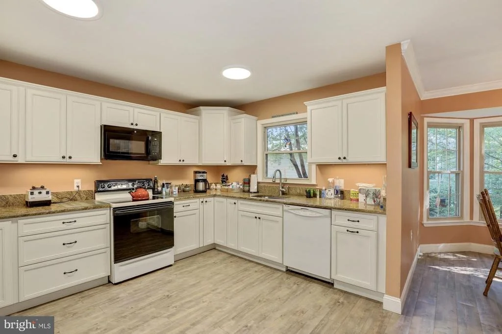 Photo of 800 BRIDGEPORT WAY