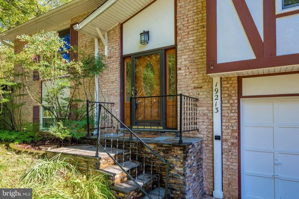 Photo of 19213 JERICHO DRIVE