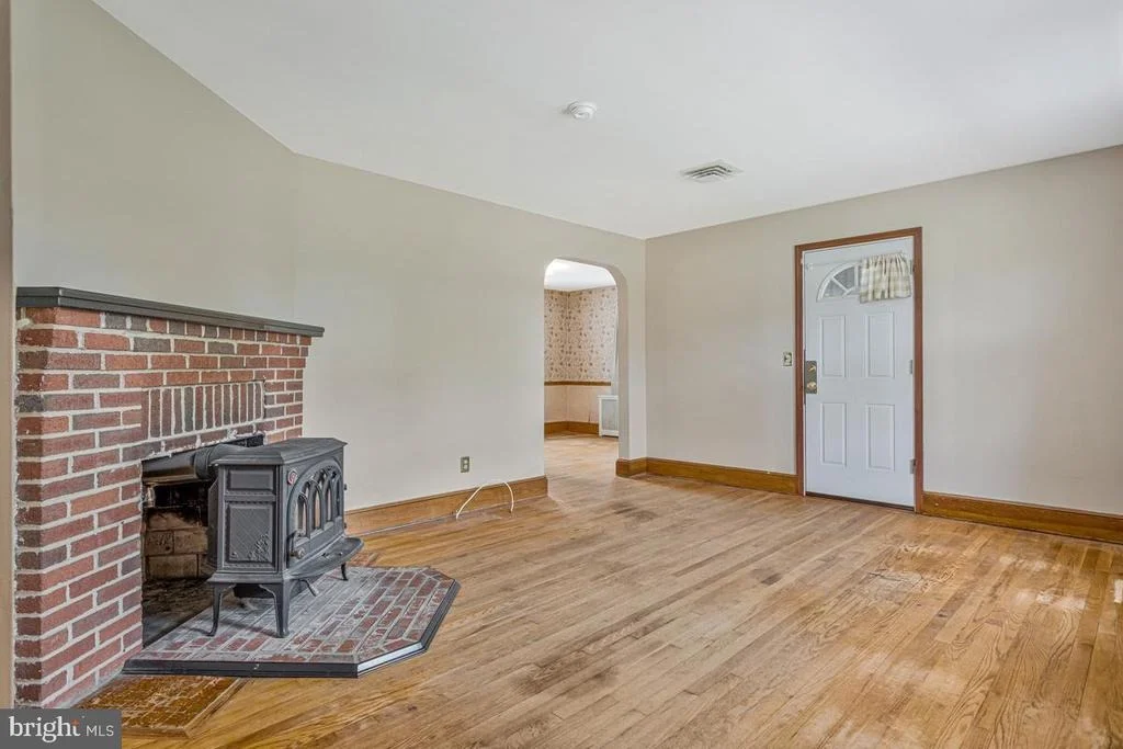 Photo of 6614 HORSESHOE ROAD