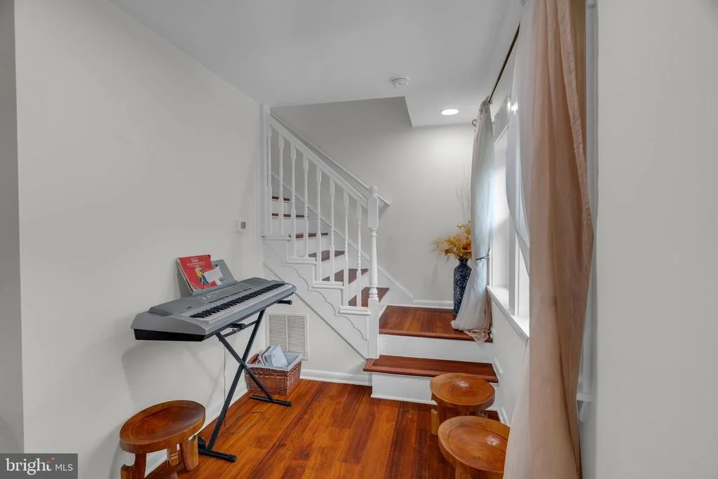 Photo of 4320 IVY GLEN ROAD
