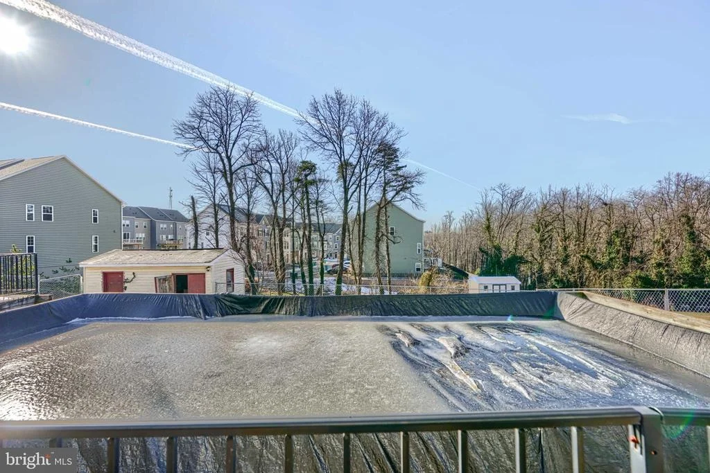Photo of 10100 LEWIS DRIVE