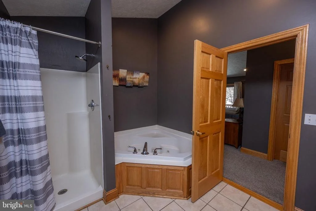 Photo of 723 PINNACLE DRIVE