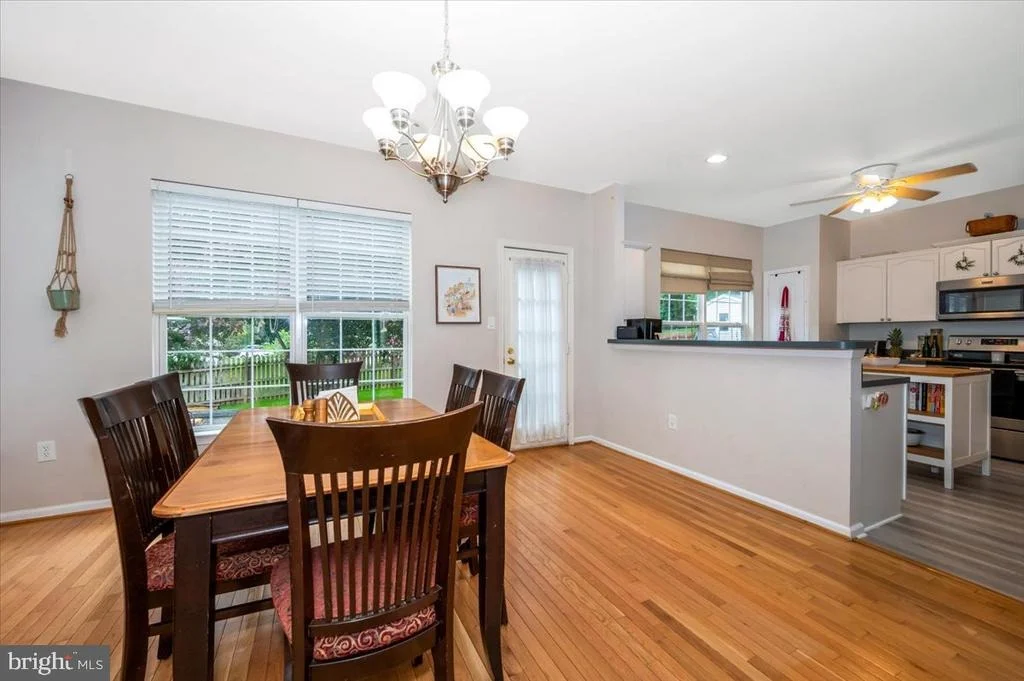 Photo of 9548 KINGSTON PLACE