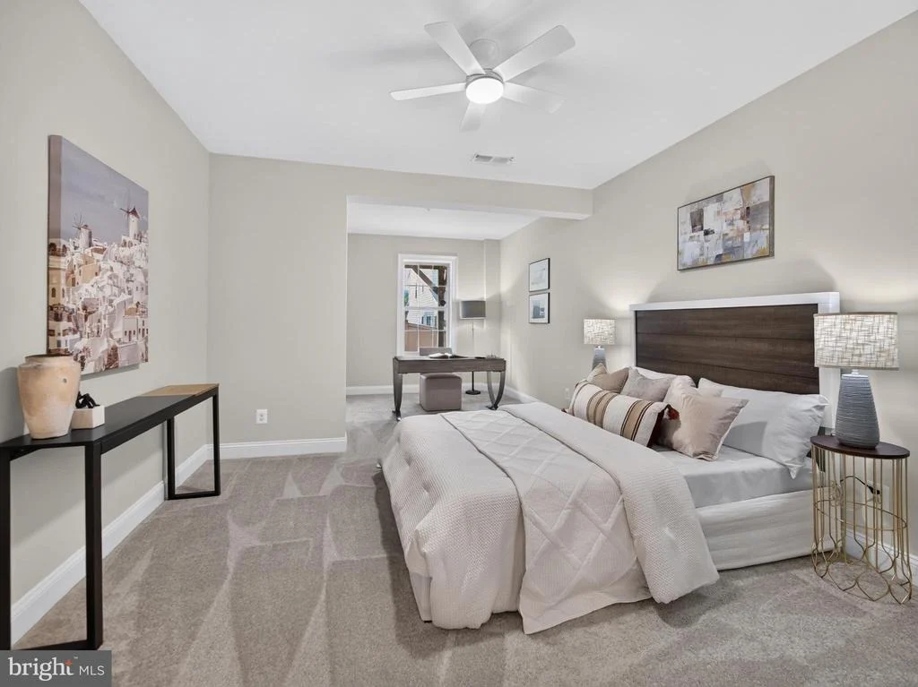 Photo of 3032 MOORE LANE