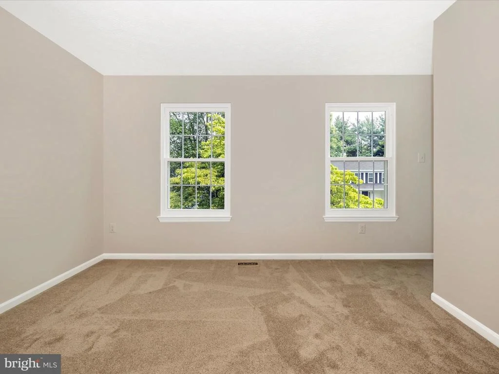 Photo of 112 BOOKHAM LANE