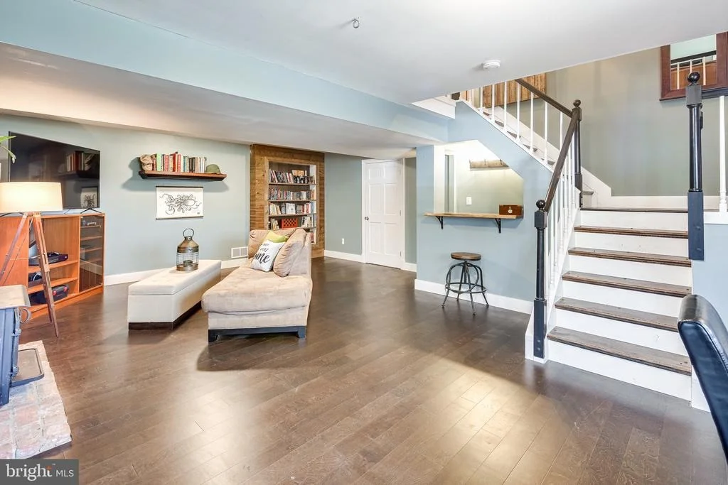 Photo of 1363 MOYER ROAD