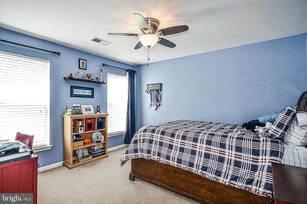 Photo of 26139 MURREY DRIVE