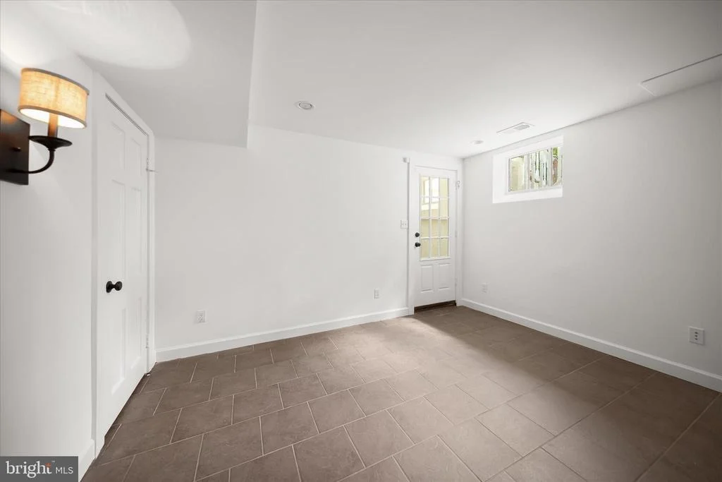 Photo of 10318 PARKMAN ROAD