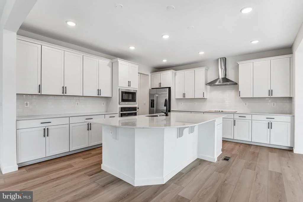 Photo of 2063 SPRINGVALE DRIVE