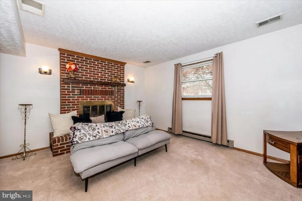 Photo of 223 TAMARACK WAY