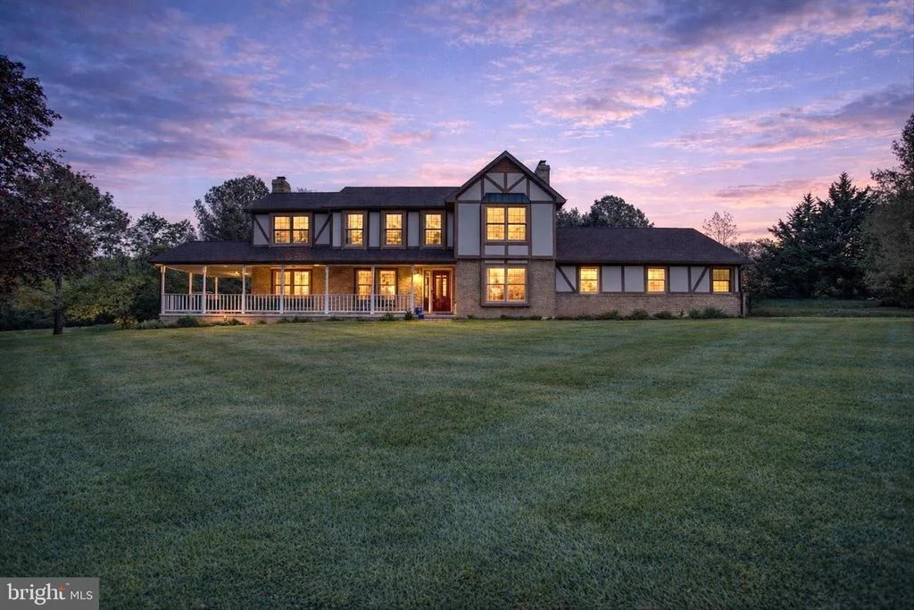 Photo of 8001 MAPLEVILLE ROAD