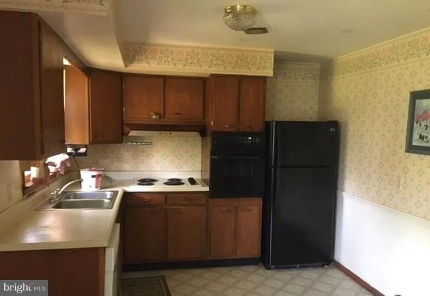Photo of 19 VICTOR DRIVE