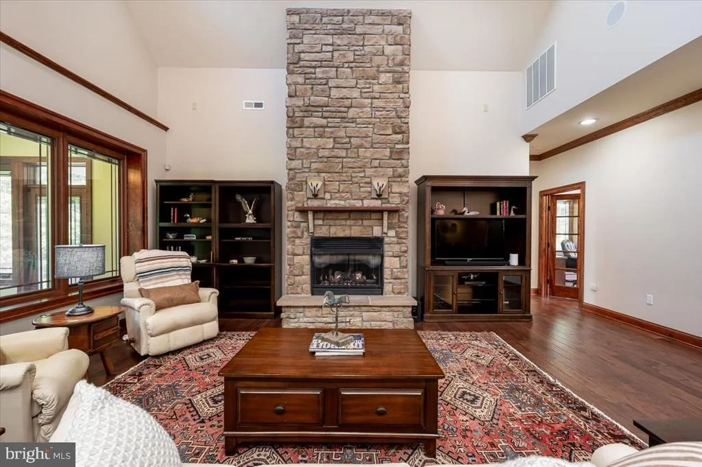 Photo of 6675 MARSHALL ROAD
