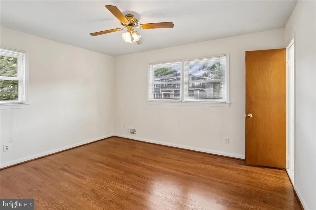 Photo of 3604 HERITAGE LANE