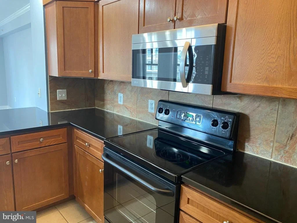Photo of Unit 619 at 616 E STREET NW