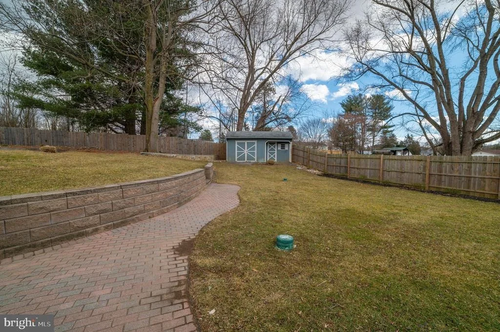 Photo of 2115 STERLING COURT